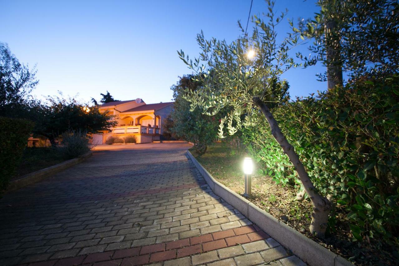Holiday Home Antonio Dracevac Ninski Exterior photo